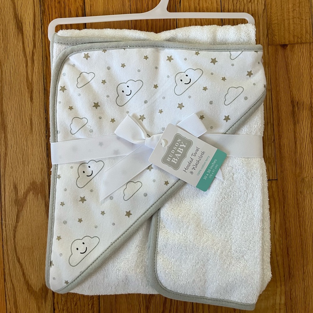 Hudson Baby Hooded Towel and Washcloth Set